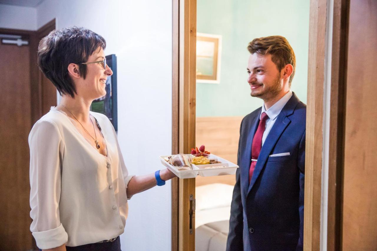 Hotel Les Pieux En Cotentin Zewnętrze zdjęcie